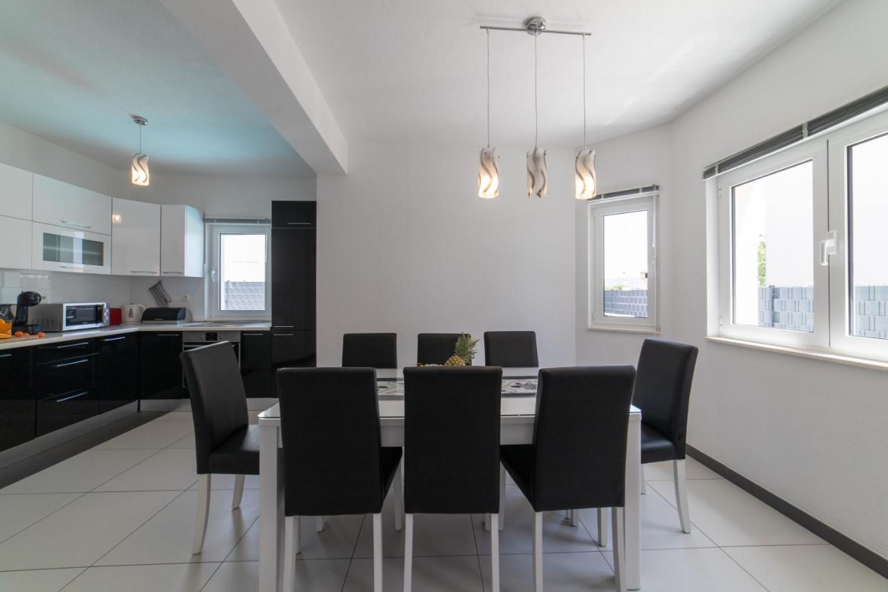 טרוגיר Villa Ban מראה חיצוני תמונה